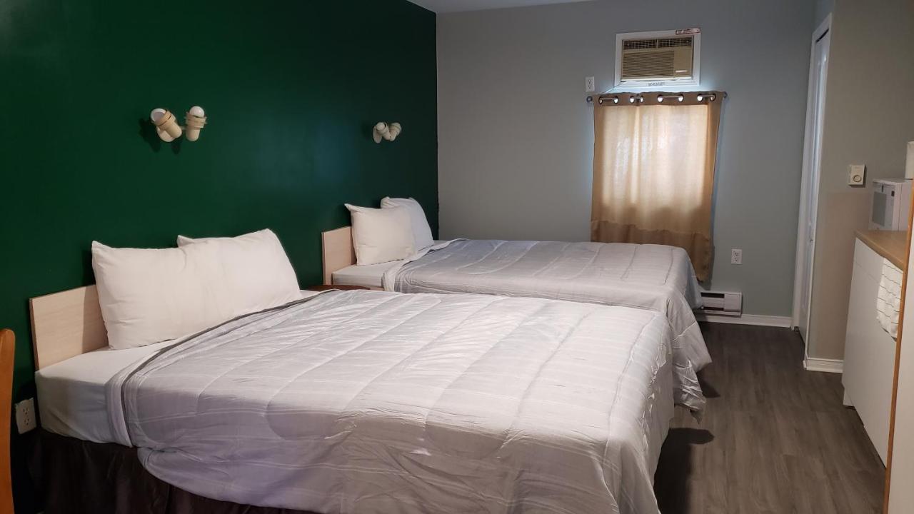 Oakwood Motel Gravenhurst Eksteriør bilde